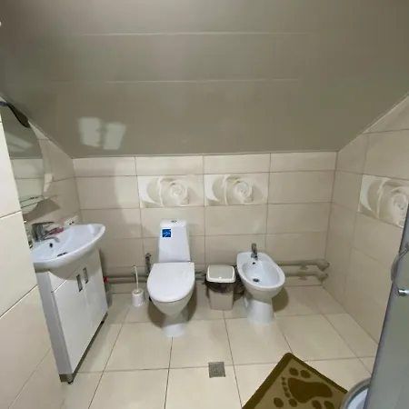 будинок в пейзажній місцевості * Krivorovnya