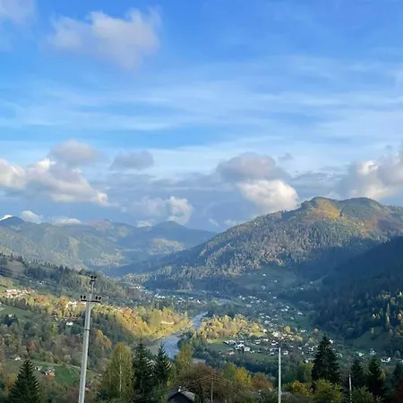 будинок в пейзажній місцевості * Krivorovnya